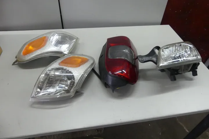 Konvolut Blinkerleuchten und Zubehör